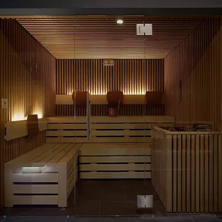 Link124 Hotel 4*